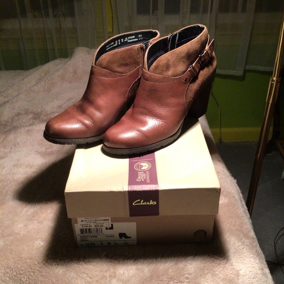 Clarks Shoes - Clarks Booties